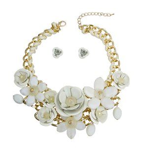 Cream Rose Chunky Collar Gold Necklace Gift  Set